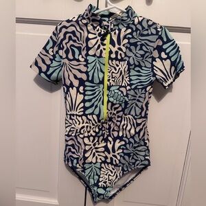 EUC BODEN BLUE AND WHITE RASHGUARD SWIMSUIIT SHORT SLEEVE BATHING SUIT SIZE 8-9